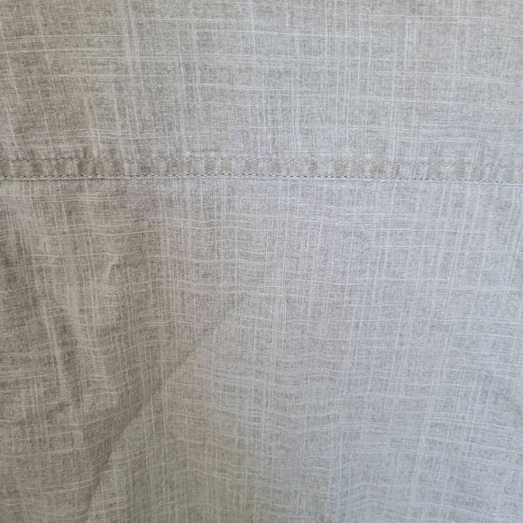 Men's long sleeve button shirt, never worn always too big for husband - Picture 3 of 4